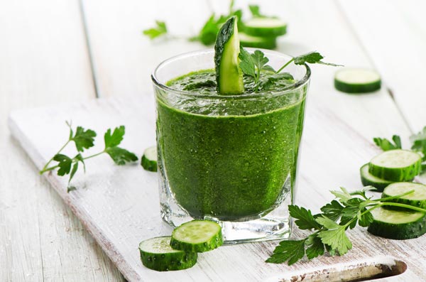 Green-Detox-Keto-Smoothie-Recipe-with-avocado