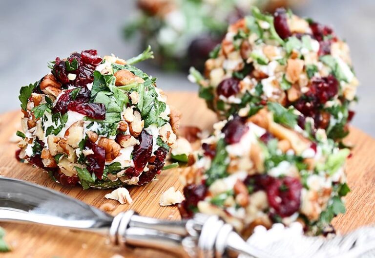 25 Christmas Finger Food Ideas to Try This Year