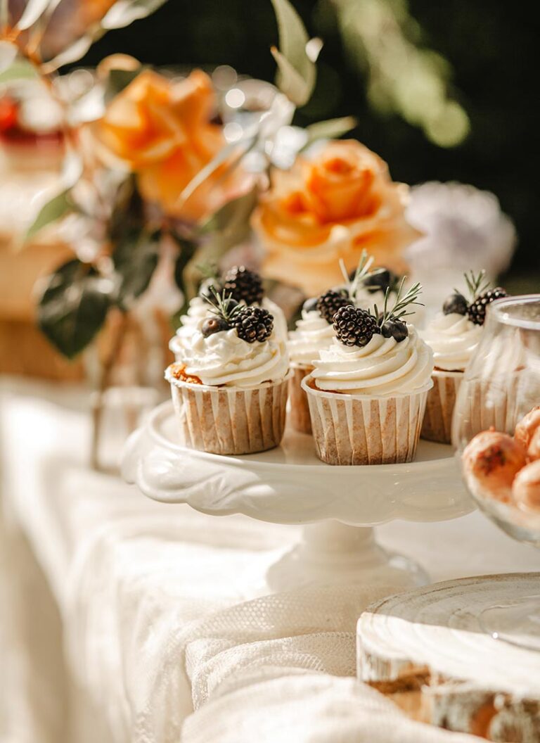 mini dessert ideas for a wedding