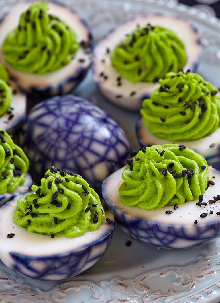 15 Creepy Halloween Party Appetizers That Always Wow