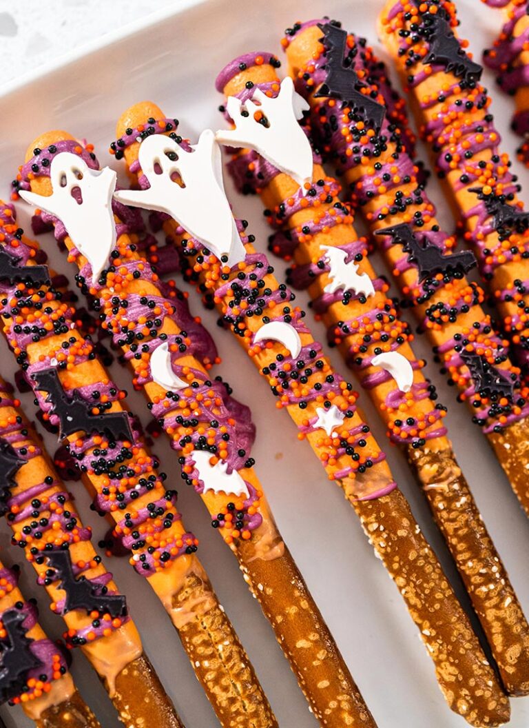 Halloween Pretzel Treats